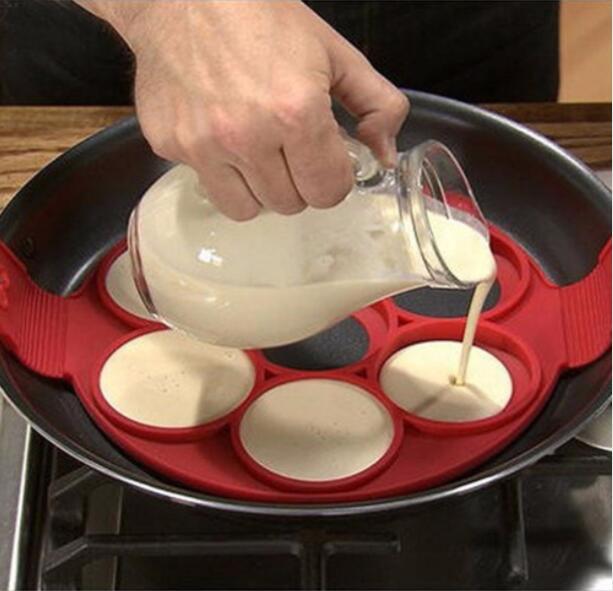 Flip Pancake Mold 🥞 Flip n' cook